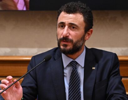 Il deputato Emanuele Pozzolo indagato per lo sparo di Capodanno