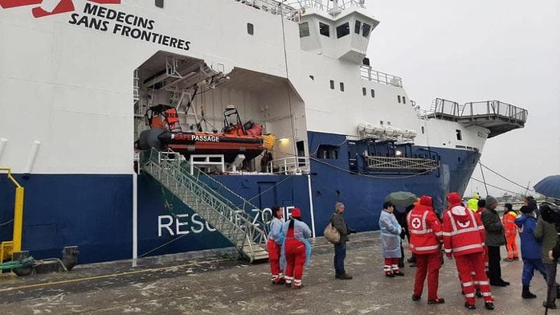 Approdati 134 migranti con la nave della ONG Geo Barents, 6 migranti attesi nella provincia di Parma