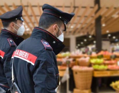 Tentato furto in un supermercato di Collecchio, due persone denunciate