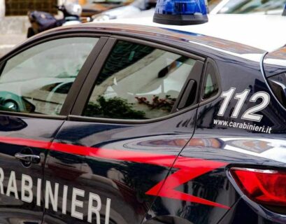 37enne arrestata sospettata di furto viene arrestata per violenza e resistenza a pubblico ufficiale