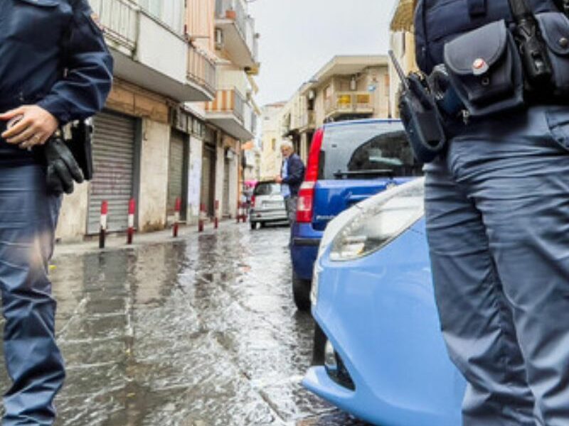 Violenta aggressione in strada dei Mercati: ucciso un ragazzo