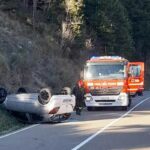 Si ribalta con l'auto a Cassio di Terenzo: c'è un ferito grave