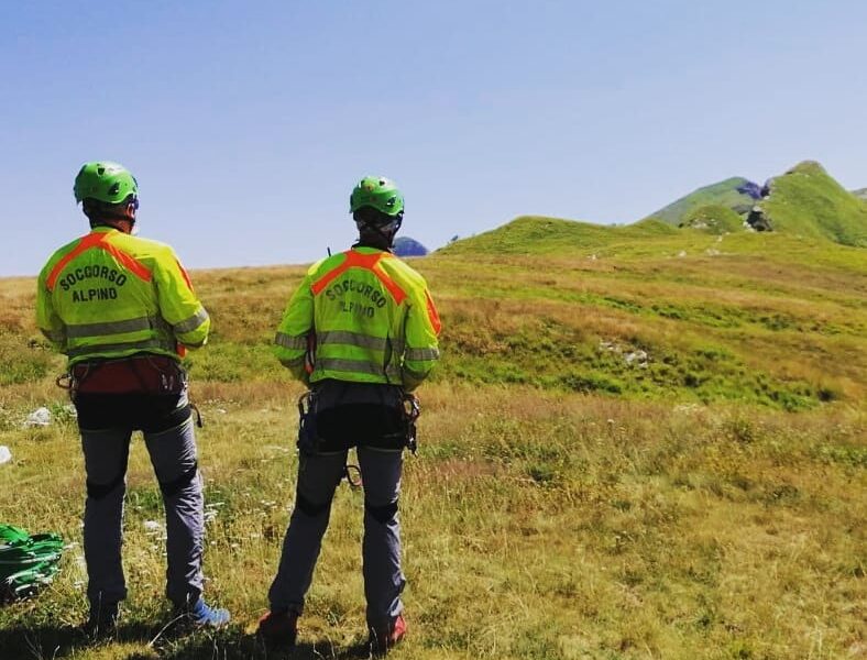 Anche i vigili del fuoco e la Protezione Civile di Parma, impegnati nelle ricerche del disperso in Val Trebbia